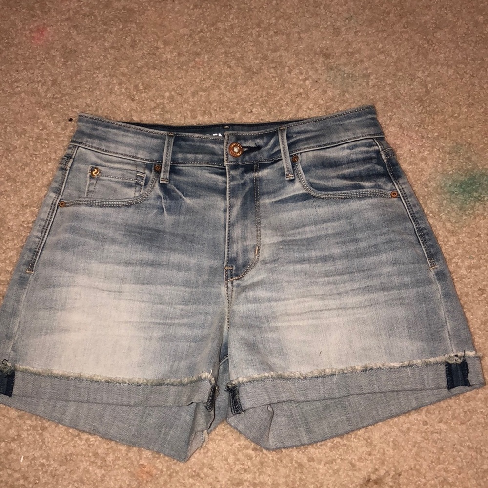 High-Rise blue jean shorts